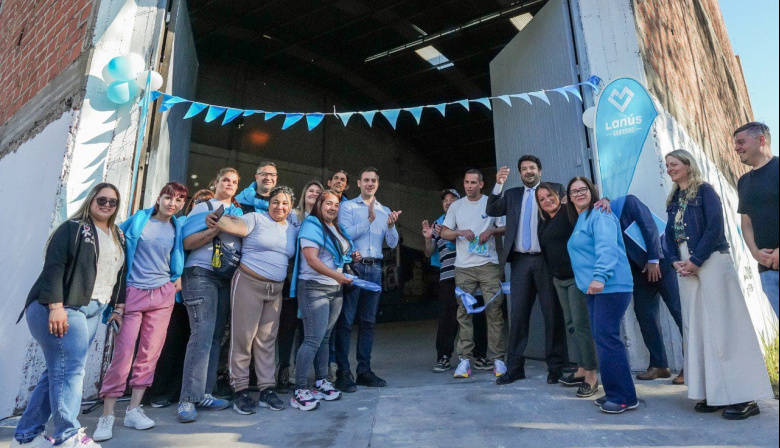 Julián Álvarez y el ministro Juan Martín Mena presentaron el Polo Productivo de Inclusión Social