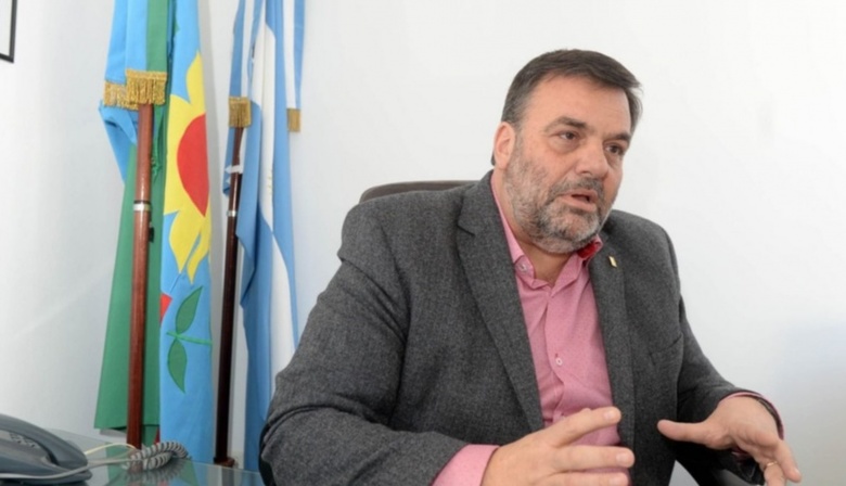 Diego Rovella: "Contar un 40% menos de fallecidos es una negligencia peligrosa en medio de una pandemia"