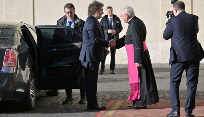 Javier Milei viajará al Vaticano para la asunción del nuevo papa León XIV