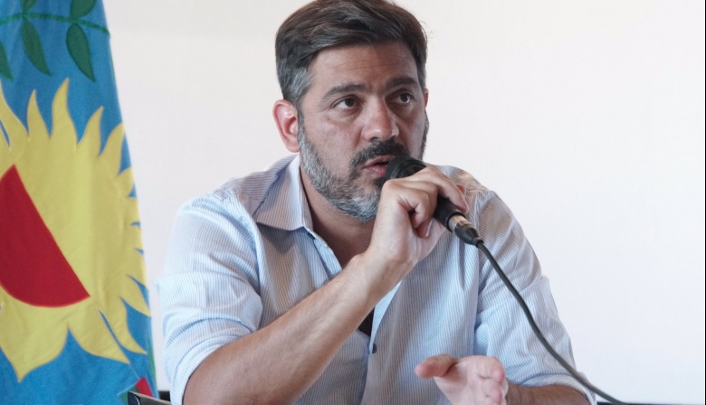 Carlos Bianco manifestó preocupación por el aumento de casos
