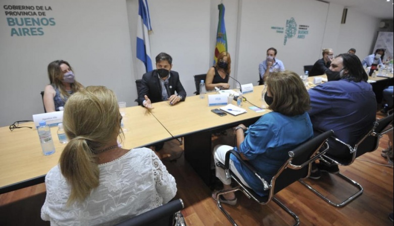 Paritarias docentes: La provincia propuso 32% de aumento salarial