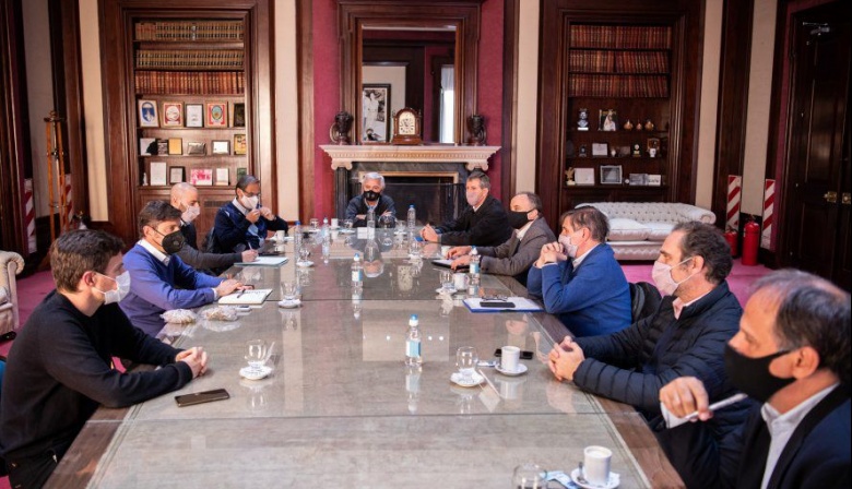 Axel Kicillof se reunió con empresarios para ampliar el programa "Comprá Más Cerca"
