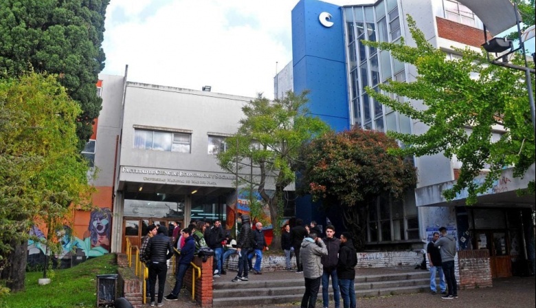 Mar del Plata: la UCR reclama a PBA la acreditación del boleto estudiantil a universitarios