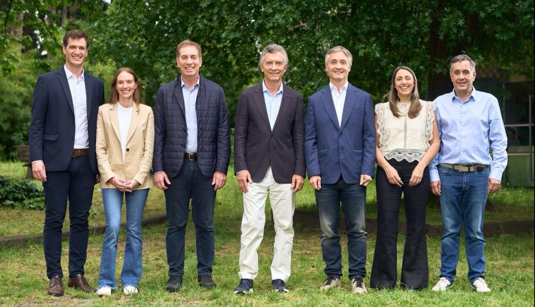 Macri se mostró con los candidatos bonaerenses del PRO y llamó a votar la alianza con Milei