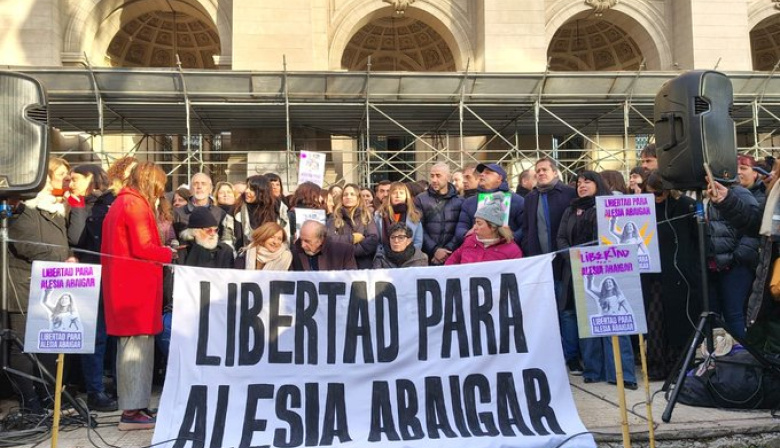 Polémica judicial: Trasladan a Ezeiza a Alesia Abaigar por los incidentes en la casa de Espert
