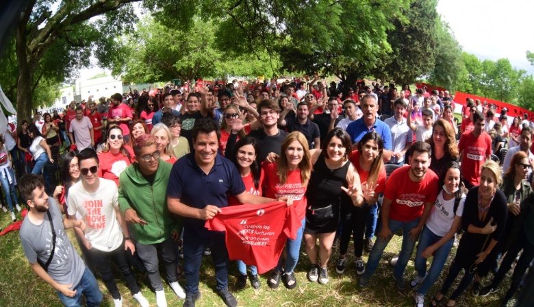 Manes instó a la juventud radical a prepararse para gobernar en el 2023