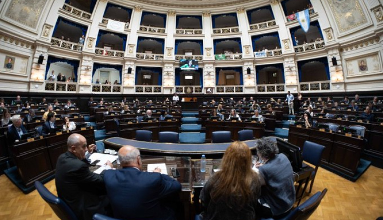 Aprueban la iniciativa que garantiza la comunicación en hogares convivenciales