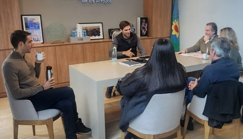 "Se está gestando una alternativa”, dijo Pasqualin tras reunirse con Passaglia