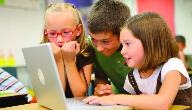 Educación digital desde el jardín hasta el terciario: una propuesta que gana terreno en la Provincia
