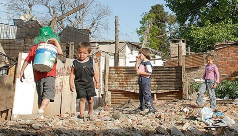La pobreza infantil alcanzó su mayor nivel en 2024