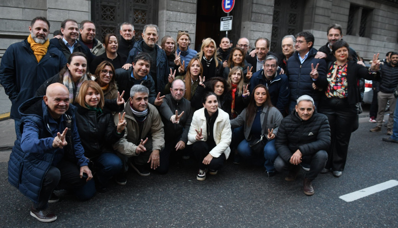 Legisladores de UxP notificaron a la Justicia de su “derecho a visitar a Cristina sin restricciones”