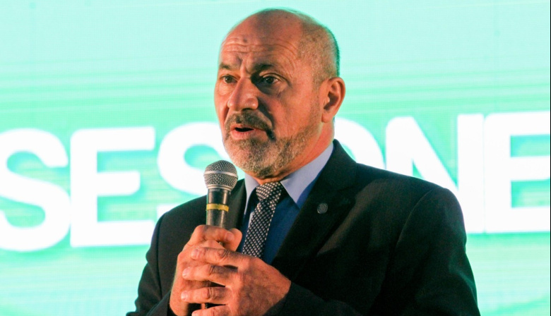Secco combina política y cultura en su cierre de campaña en Ensenada