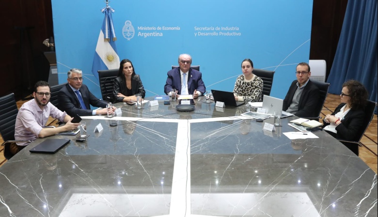 Puglelli y Morán presentaron junto a De Mendiguren herramientas para la producción regional