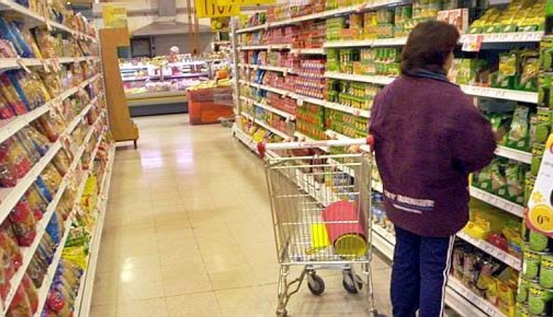 Provincia apuntó contra las medidas de Milei ante el “deterioro del consumo” en supermercados