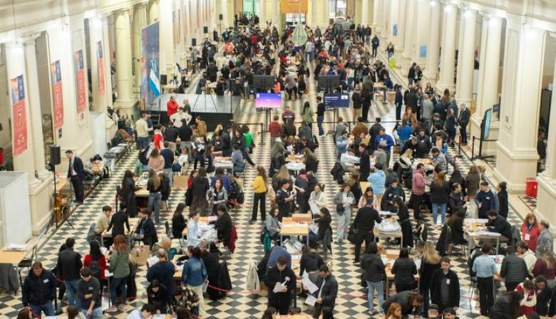 El escrutinio definitivo mantiene en vilo la definición en PBA: el peronismo dio vuelta dos distritos