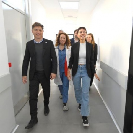 Kicillof inauguró una sala de internación en el Hospital Iriarte, de Quilmes: “Sería imposible si privatizamos la salud”