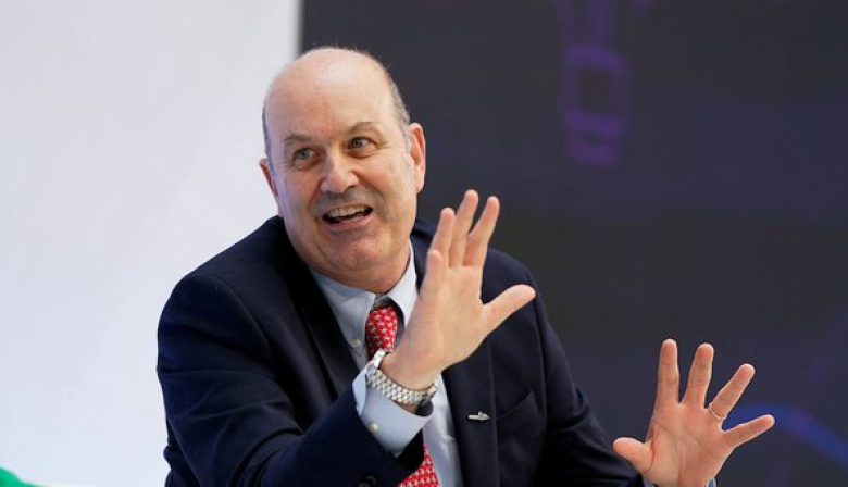 Sturzenegger redobla la apuesta contra los aportes obligatorios en Comercio