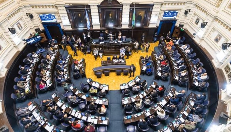 Intendentes e intendentas de la PBA recibieron sus diplomas