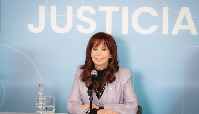 Cristina Fernández a Milei: “Te van a sacar con chaleco de fuerza”