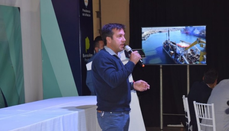 Arturo Rojas presentó el final de obra de profundización de Puerto Quequén