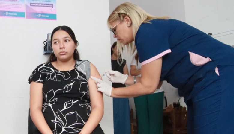 Provincia lanzó la campaña de vacunación contra el virus sincicial respiratorio