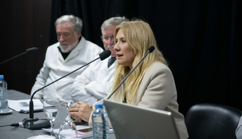 Presentan proyecto que permite a los médicos seguir trabajando una vez jubilados