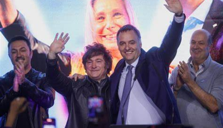 ¿Adorni Presidente? : “No podría cerrar la puerta”, dijo