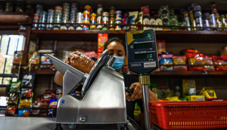 Almaceneros bonaerenses afirman que "el consumo sigue deprimido"