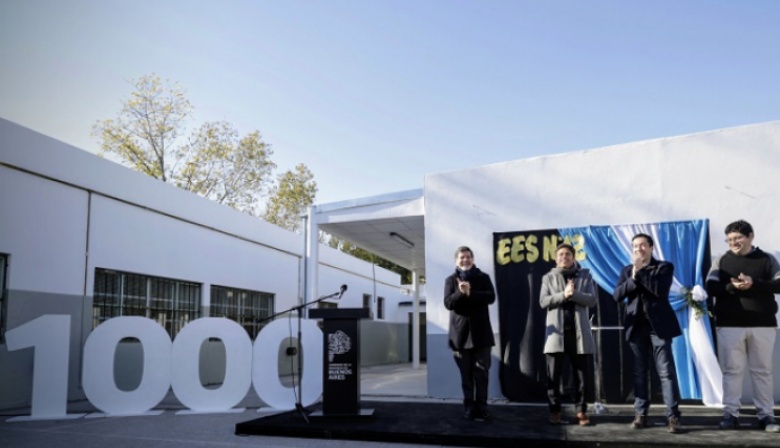 Kicillof sacó pecho con la inauguración del aula Nº 1.000