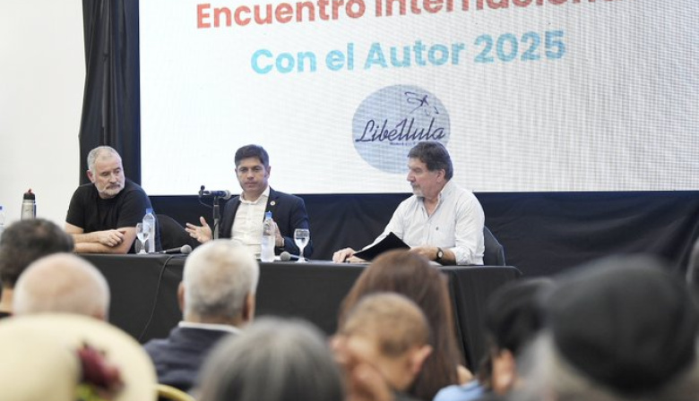 Kicillof recorrió Pergamino y Ramallo con eje en la educación, la industria y la cultura