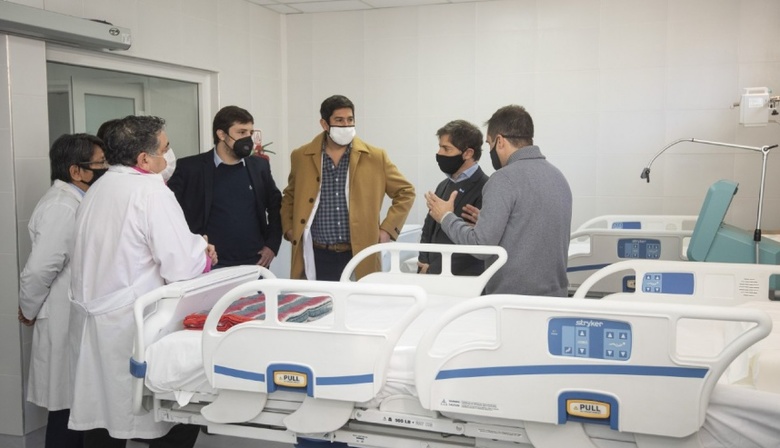 Kicillof recorrió las obras del nuevo hospital en Navarro