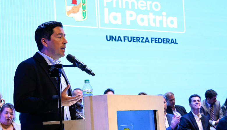 “Primero la Patria”, la propuesta de Nardini para pensar la reconstrucción nacional