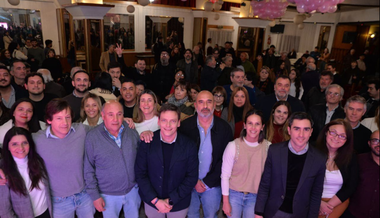 “Somos la alternativa”: Nicoletti y Bazze lanzaron la campaña de Somos Buenos Aires en La Plata