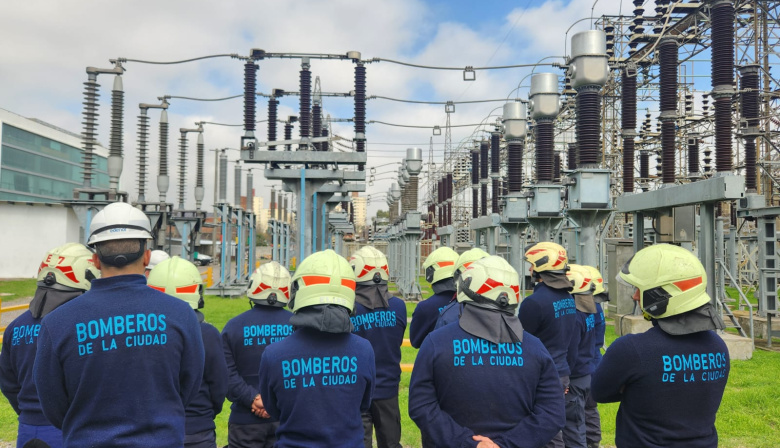 Bomberos de CABA participaron de una jornada de formación en subestaciones de Edenor