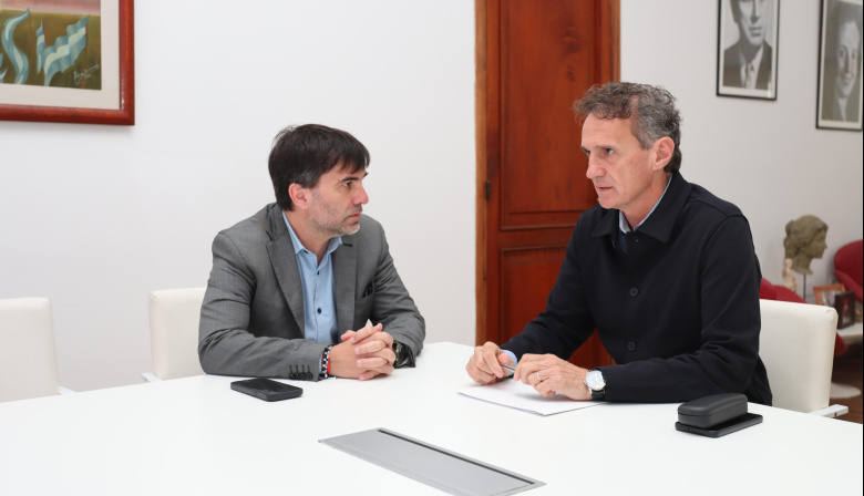 Castelli: Echarren y Katopodis supervisaron los trabajos de limpieza en la laguna “La Rosita”