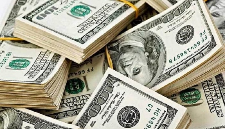 El dólar continúa subiendo y alcanza los 23 pesos