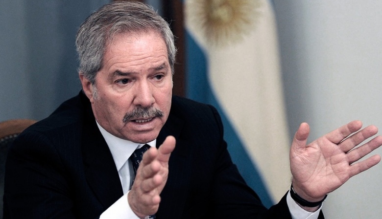 Felipe Solá confirmó que baja su candidatura y acompañará la lista de Alberto Fernández