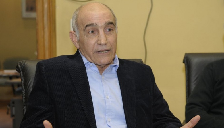 Daniel Salvador: "La provincia no quedó ni medianamente en condiciones de default"