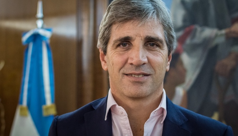 Caputo renunció a la presidencia del BCRA