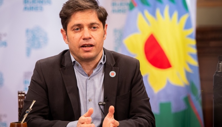 Kicillof firmó convenios para infraestructura con los últimos 44 municipios