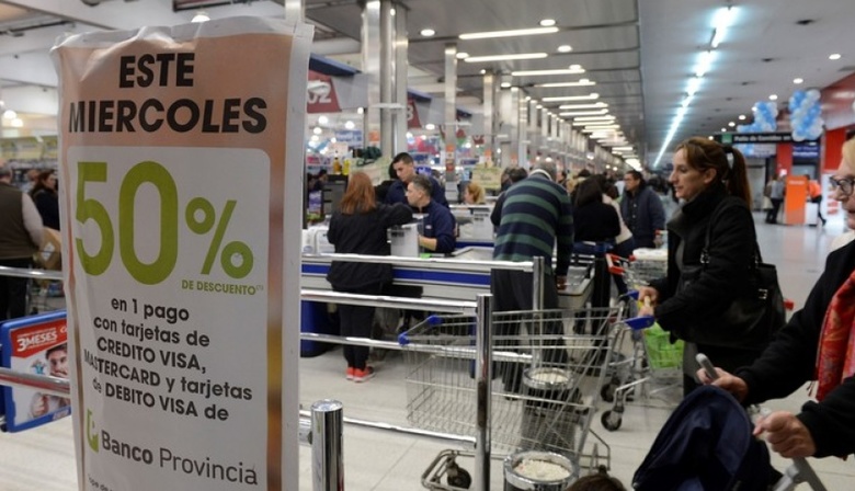 Arrancó el “supermiércoles de descuento” para clientes del Banco Provincia