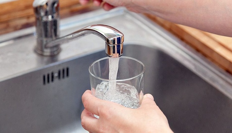 Aysa mantiene suba del 27% en la tarifa de agua para el Gran Buenos Aires
