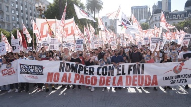 Organizaciones sociales y políticas de izquierda marcharon al Ministerio de Economía contra el FMI