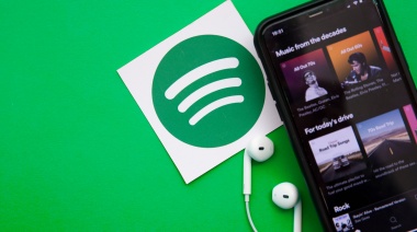 Spotify sale a dar pelea con YouTube por el negocio de los videos musicales