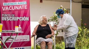 Vacunar a toda marcha: desde el PAMI La Plata ya aplicaron 3 mil dosis en residencias de adultos mayores