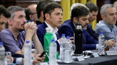 Kicillof convocó a una cumbre peronista con Massa, Máximo Kirchner e intendentes de la PBA