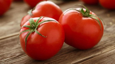 Los beneficios únicos del tomate para la salud: corazón, visión, defensas y mucho más