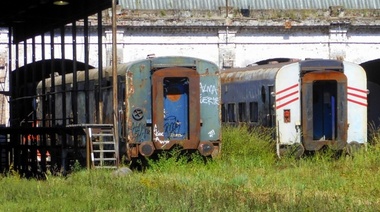 Buenas noticias: El Gobierno y una empresa rusa firmaron acuerdo para recuperar un taller ferroviario