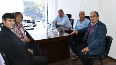 El intendente de Saladillo se reunió con autoridades provinciales