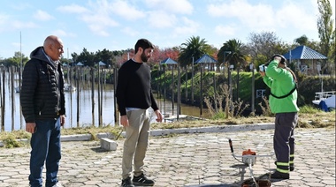 San Fernando comenzó las tareas de limpieza del terreno recuperado que ampliará la costa